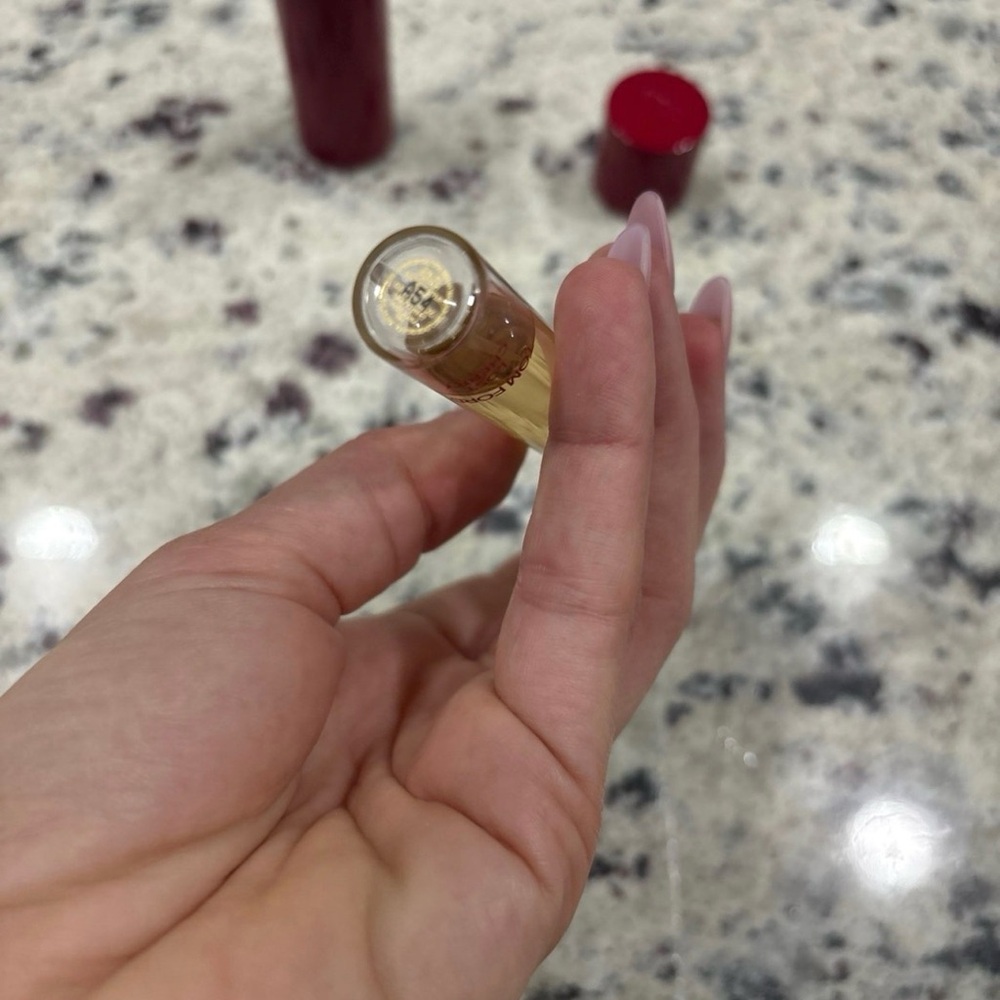Tom Ford Lost Cherry Red Travel Spray - Picture 3 of 4